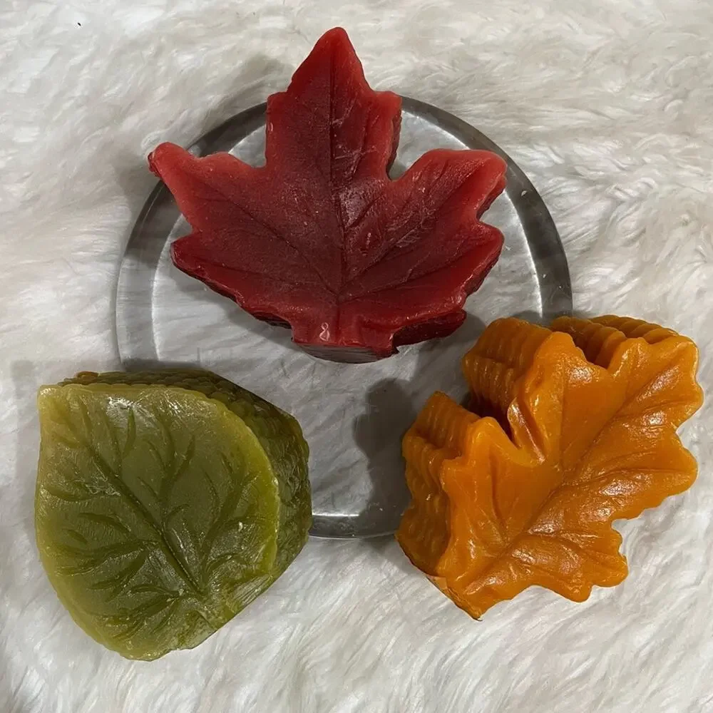 NEW Pottery Barn Tonal Autumnal Leaves Rippled Long Burning Candle Set Red Amber